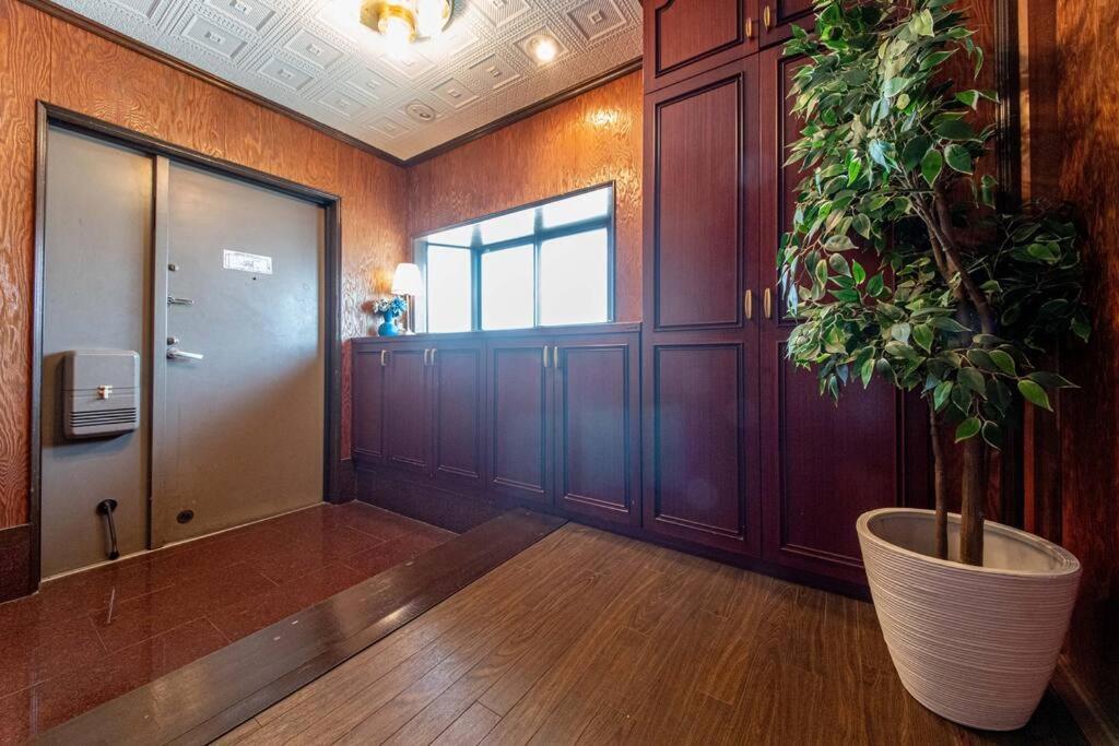 Sanacion Motomachi 7 なんばで150平米の広々空間 最大14名 Netflix見れます Lejlighed Osaka Eksteriør billede